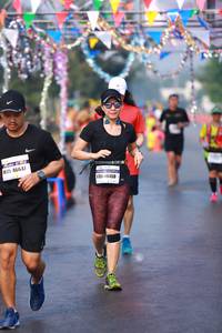 BIB: 46647, 40459
                            <button type="button" onclick="openModal(9895215)" class="btn btn-primary btn-sm float-right btn-popup" data-toggle="modal" data-target=".modal-high-quality">
                        <i class="fas fa-shopping-cart"></i> Add to Cart
                    </button>
                                            <button type="button" onclick="isThisMe(9895215, true)" class="btn btn-success btn-sm float-right btn-popup btn-isme hidden" data-toggle="tooltip" data-placement="bottom" title="นี่คือรูปของคุณใช่ไหม คลิกที่นี่เพื่อเอาเข้าอัลบั้ม">
                        <i class="fas fa-plus"></i> Add to album
                    </button>
                    <button type="button" onclick="isThisMe(9895215, false)" class="btn btn-warning btn-sm float-right btn-popup btn-isnotme hidden">
                        <i class="fas fa-ban"></i> Remove from album
                    </button>